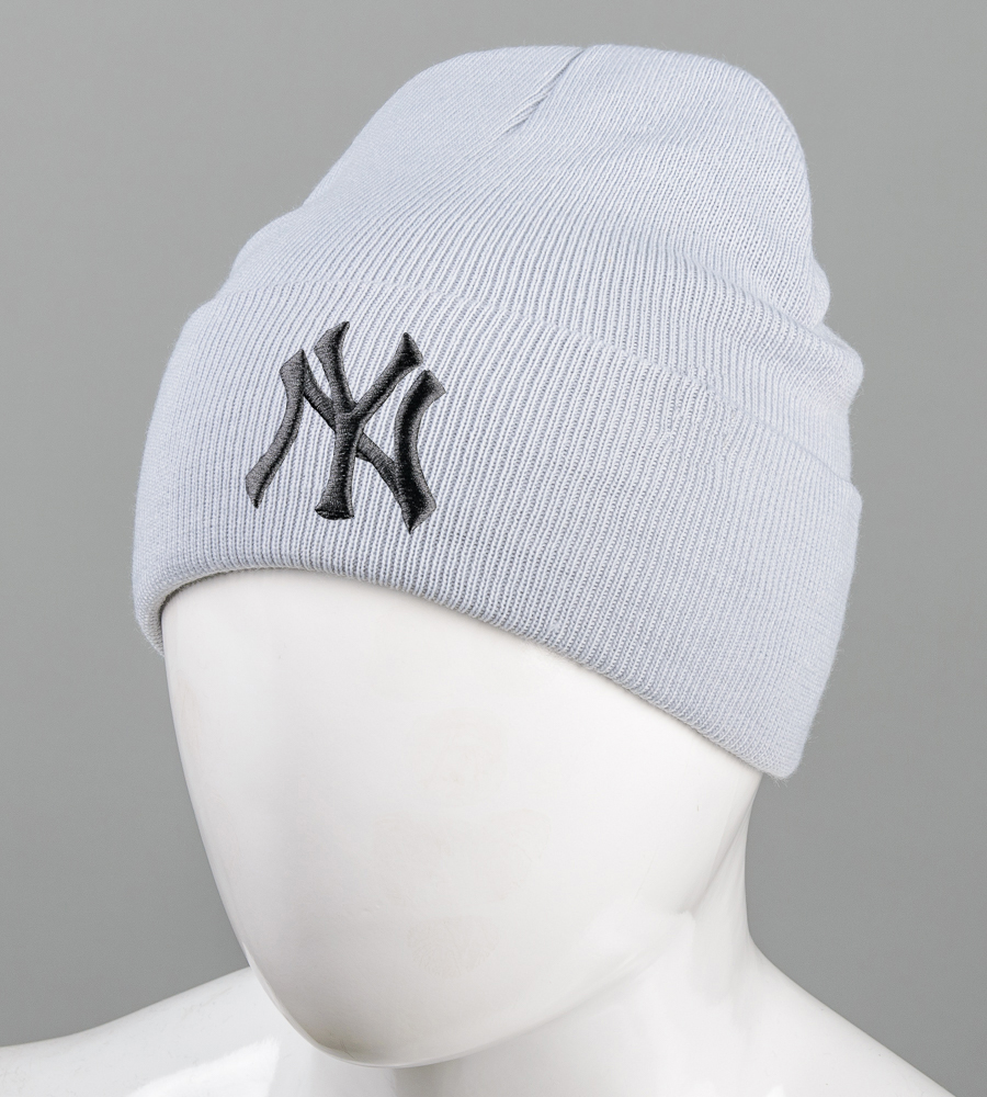 Шапка молодіжна з вишивкою NY (m33)